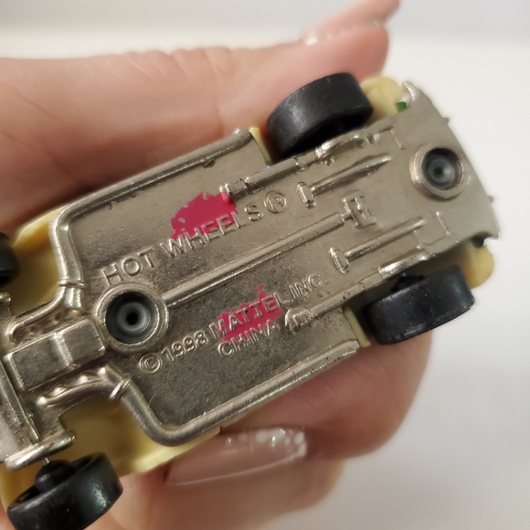 Vintage 1998 Hot Wheels - Picture 8 of 8